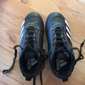 Adidas kids t-ball cleats